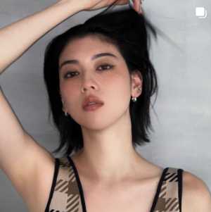 三吉彩花さんの学歴