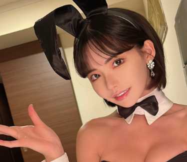 深田えいみの整形前、豊胸前画像は？整形前にアイドル活動をしていた！大喜利女優