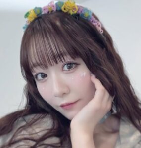 真中まなの本名の噂と真相、前世の謎！モンスターガール時代の裏話